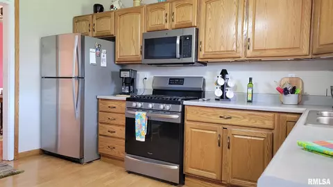 726 E Main St, Carthage, IL 62321 photo 11