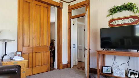 726 E Main St, Carthage, IL 62321 photo 6
