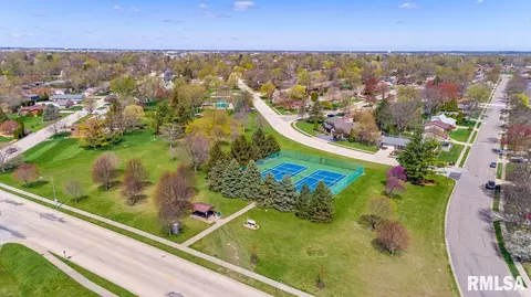 907 Sunset Rd, Morton, IL 61550 photo 4