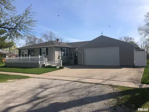 312 N Spring St, Metamora, IL 61548 photo 1