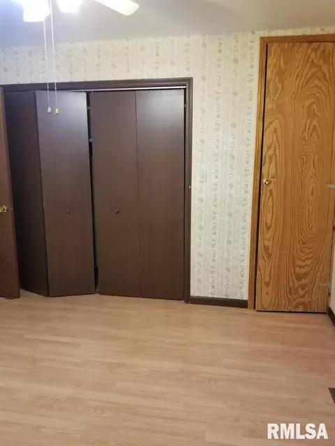 636 Custer Pl, Canton, IL 61520 photo 19