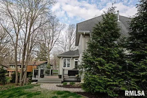 203 Parkway Dr, Eureka, IL 61530 photo 10