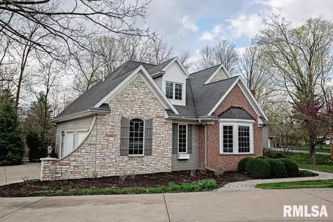 203 Parkway Dr, Eureka, IL 61530 photo 12