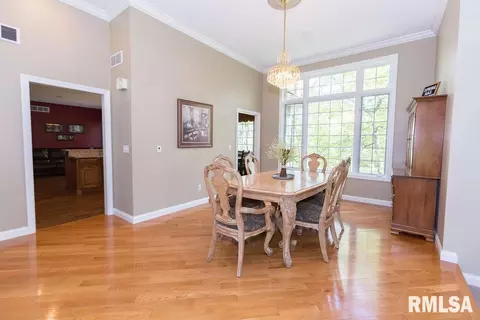 203 Parkway Dr, Eureka, IL 61530 photo 20