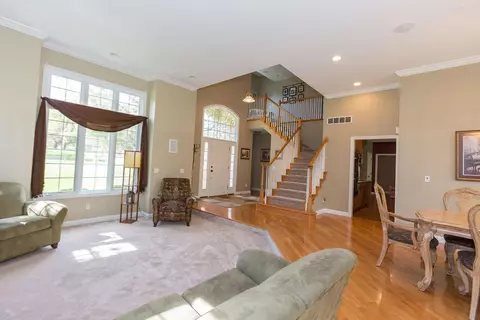 203 Parkway Dr, Eureka, IL 61530 photo 18