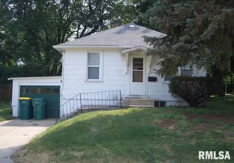 1021 E Jefferson St, Macomb, IL 61455 photo 1