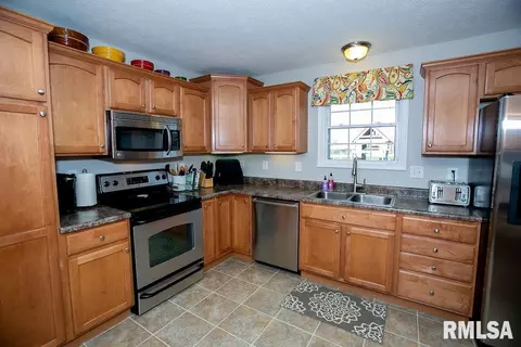 1601 Parkview Dr, Eureka, IL 61530 photo 19