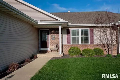 1601 Parkview Dr, Eureka, IL 61530 photo 5