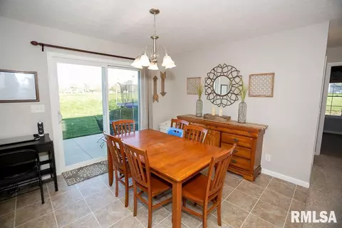 1601 Parkview Dr, Eureka, IL 61530 photo 18