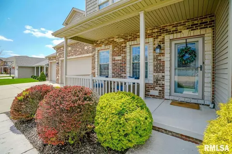 827 Stonebridge Dr, Metamora, IL 61548 photo 2