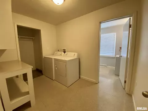 815 Stadium Dr, Macomb, IL 61455 photo 14
