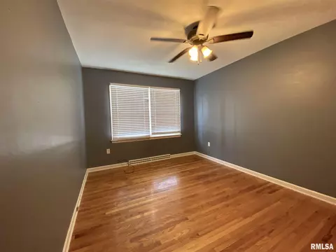 815 Stadium Dr, Macomb, IL 61455 photo 13
