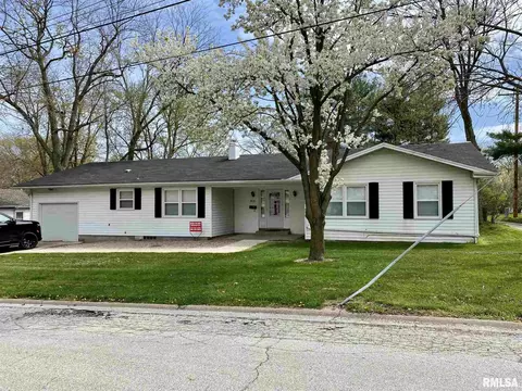 815 Stadium Dr, Macomb, IL 61455 photo 19