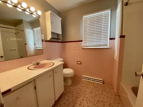815 Stadium Dr, Macomb, IL 61455 photo 12