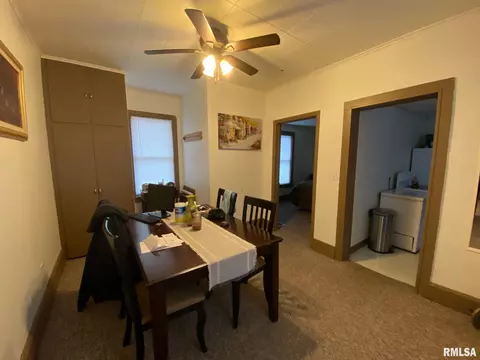 405 E Jefferson St, Macomb, IL 61455 photo 4