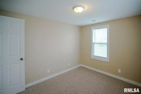 1513 Martin Dr, Pekin, IL 61554 photo 13