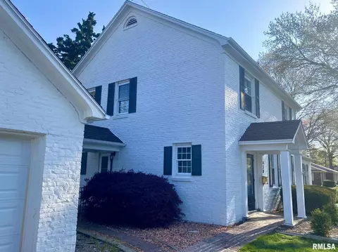 630 E Franklin St, Macomb, IL 61455 photo 4