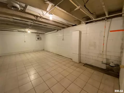 907 Stadium Dr, Macomb, IL 61455 photo 15
