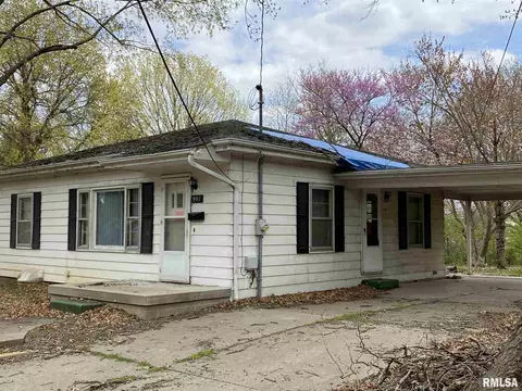 907 Stadium Dr, Macomb, IL 61455 photo 25