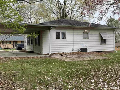 907 Stadium Dr, Macomb, IL 61455 photo 26