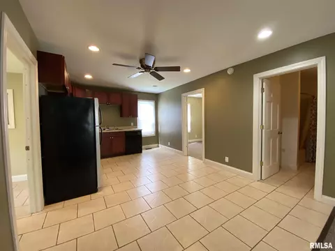 540 N Albert St, Macomb, IL 61455 photo 5