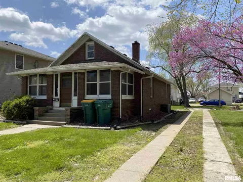 608 N Charles St, Macomb, IL 61455 photo 1
