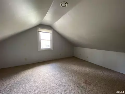 608 N Charles St, Macomb, IL 61455 photo 10