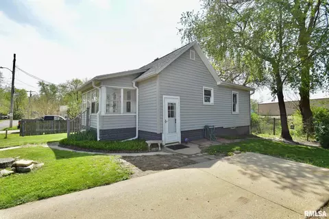 1015 Maple St, Pekin, IL 61554 photo 20