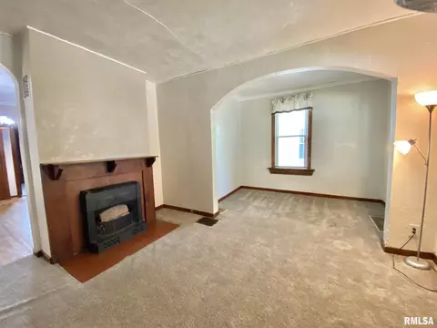 524 S Main St, Canton, IL 61520 photo 30