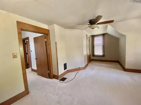 524 S Main St, Canton, IL 61520 photo 37
