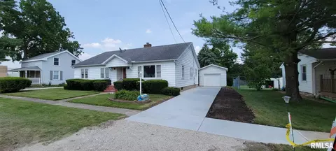 416 N Hanover St, Metamora, IL 61548 photo 3