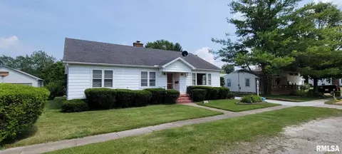 416 N Hanover St, Metamora, IL 61548 photo 4