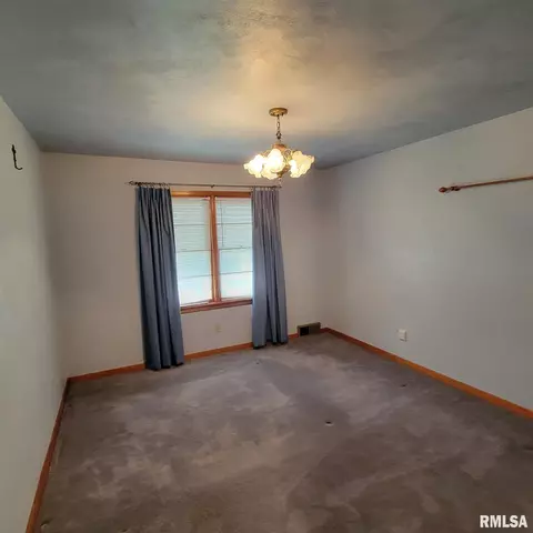 416 N Hanover St, Metamora, IL 61548 photo 9