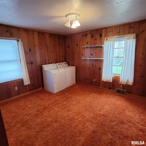 416 N Hanover St, Metamora, IL 61548 photo 11