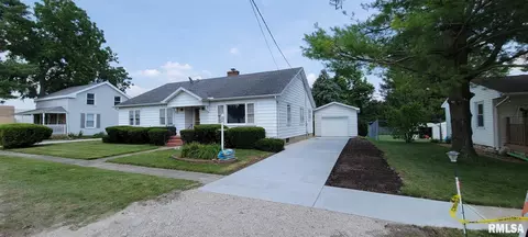 416 N Hanover St, Metamora, IL 61548 photo 2