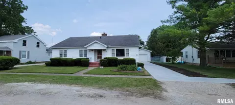 416 N Hanover St, Metamora, IL 61548 photo 1