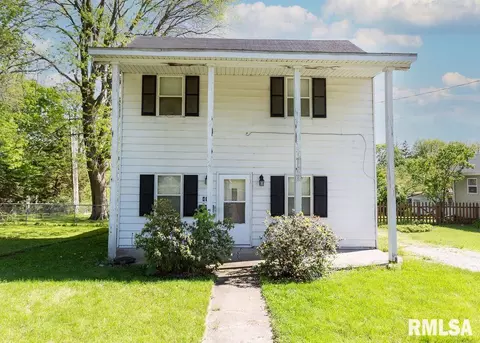 414 W Cruger St, Eureka, IL 61530 photo 1