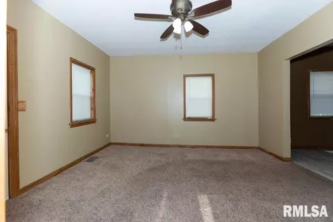 414 W Cruger St, Eureka, IL 61530 photo 16