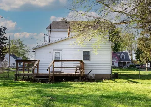 414 W Cruger St, Eureka, IL 61530 photo 6