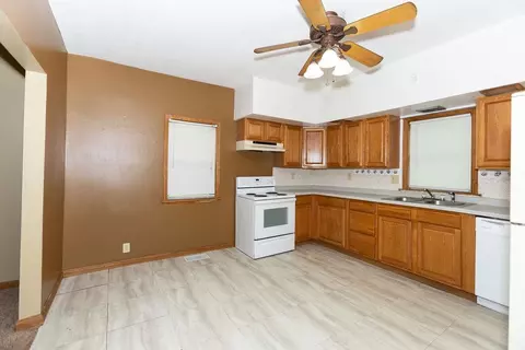 414 W Cruger St, Eureka, IL 61530 photo 19