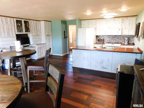 4900 S Sir Lionel Ct, Mapleton, IL 61547 photo 13