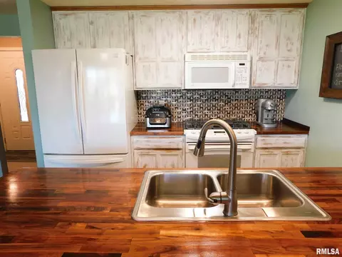 4900 S Sir Lionel Ct, Mapleton, IL 61547 photo 16