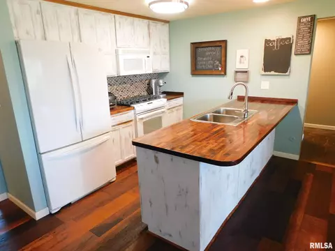 4900 S Sir Lionel Ct, Mapleton, IL 61547 photo 12