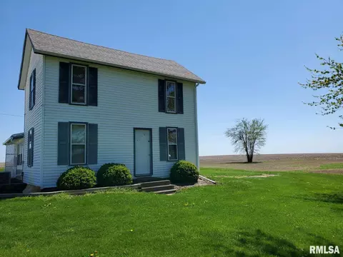 16471 Mclean Rd, Danvers, IL 61732 photo 3