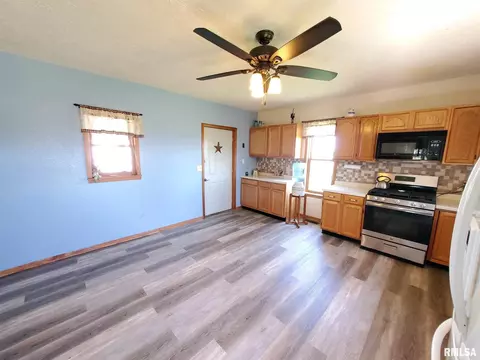 16471 Mclean Rd, Danvers, IL 61732 photo 15