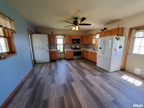 16471 Mclean Rd, Danvers, IL 61732 photo 19