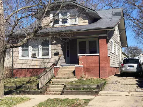 809 E Mcclure Ave, Peoria, IL 61603 photo 1