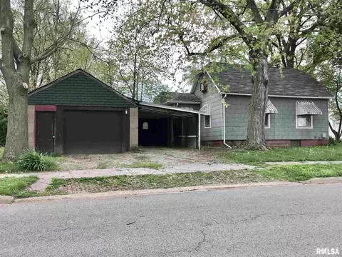 807 E Ash St, Canton, IL 61520 photo 5
