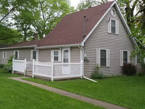 1101 School St, Henry, IL 61537 photo 5