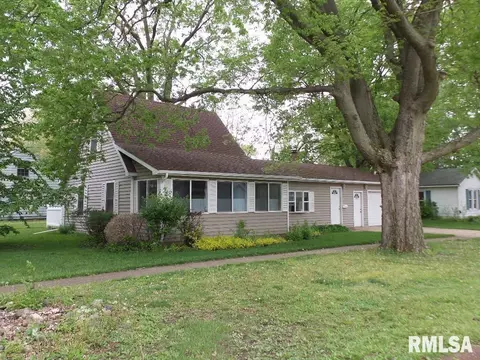1101 School St, Henry, IL 61537 photo 7